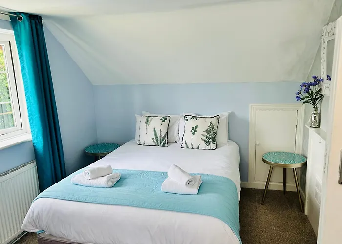 Guestling Hall Hotel